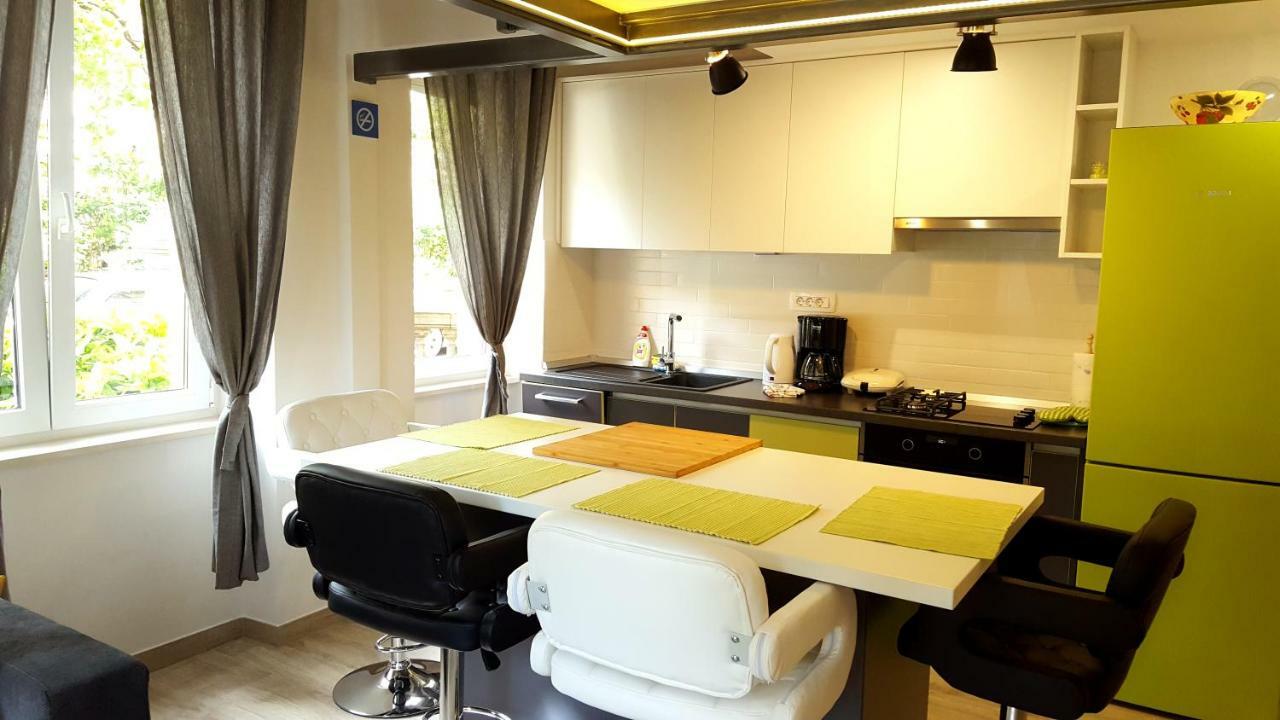 Studio Apartment Vanna - 1St Row To The Sea أوباتيا المظهر الخارجي الصورة